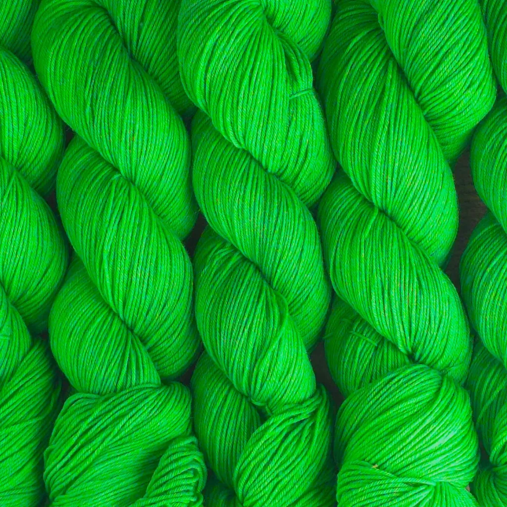 4th WAVE: #4BMOVEMENT (MIMI LACE)