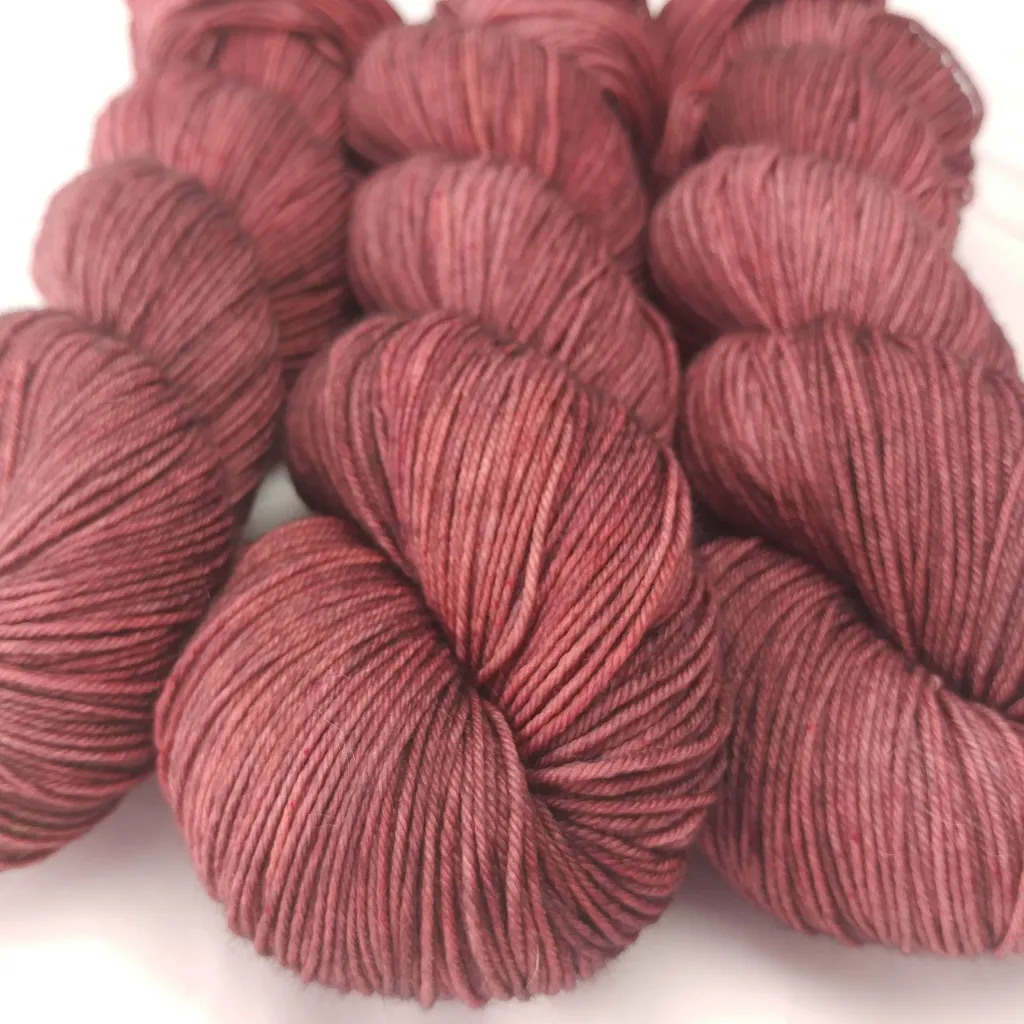 90s GRUNGE: MY FAVORITE FLANNEL (MIMI SOCK)