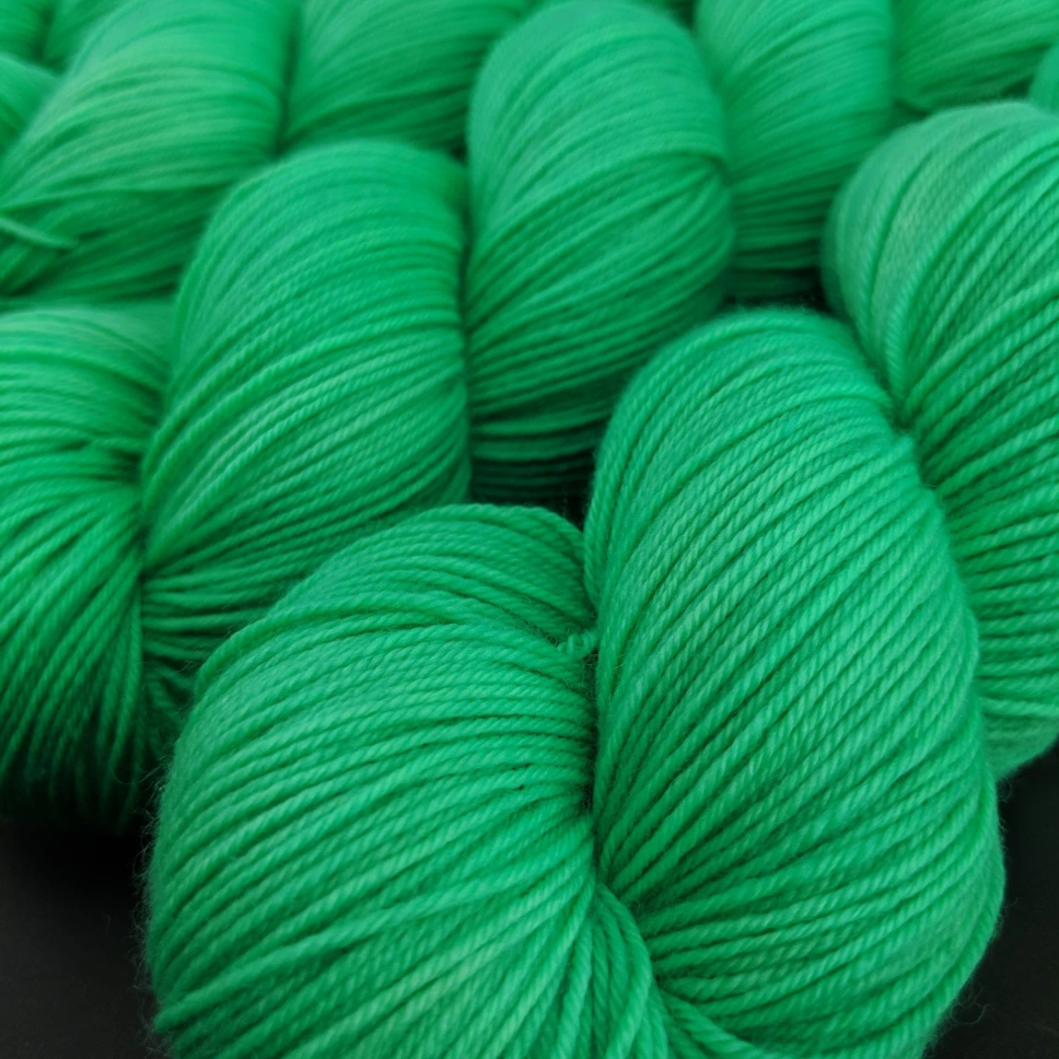 ARTISTS: ECCENTRIC (MIMI FINGERING)