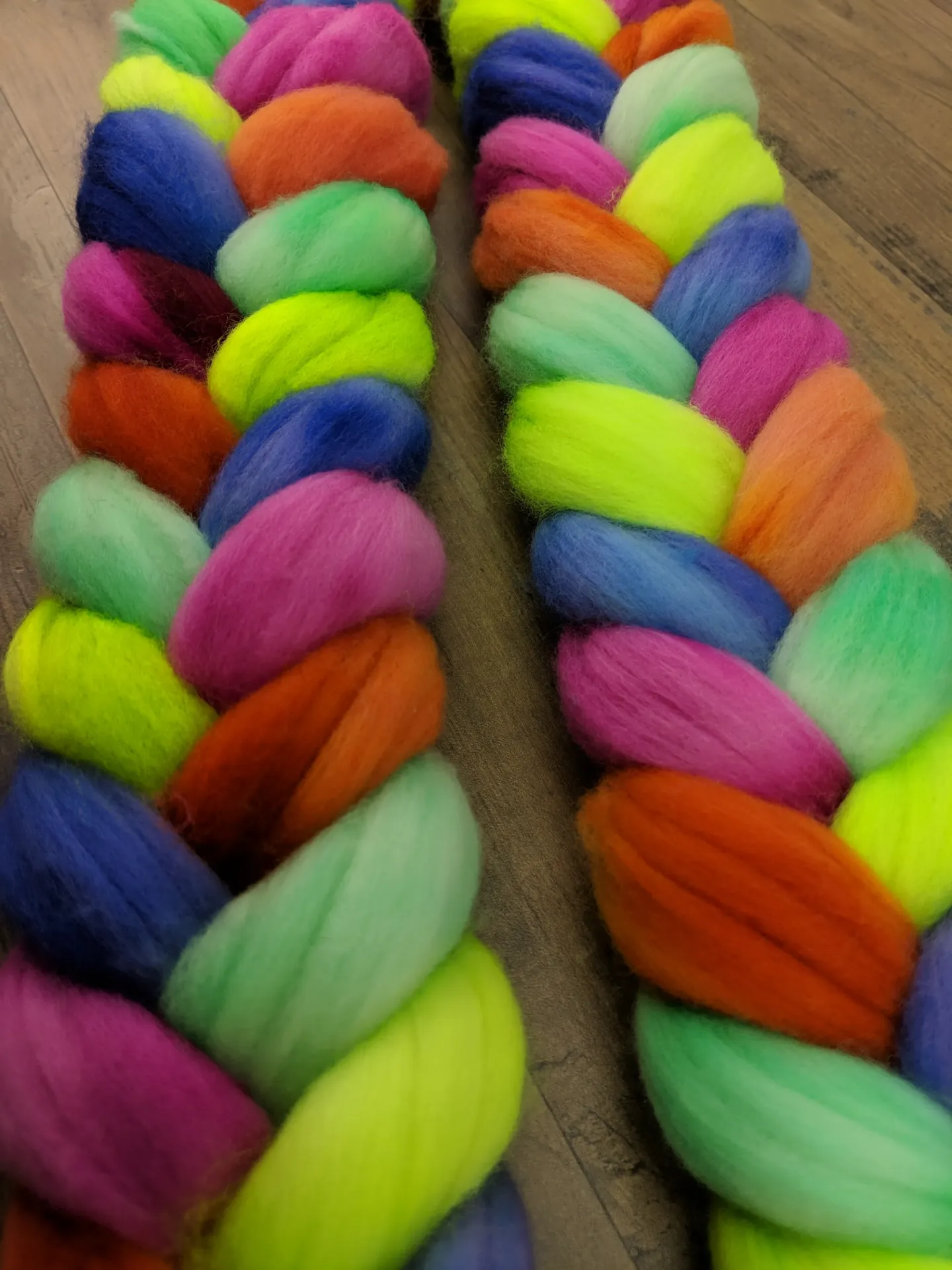 ARTISTS: SPINNING FIBER (CORMO/SURI ALPACA)